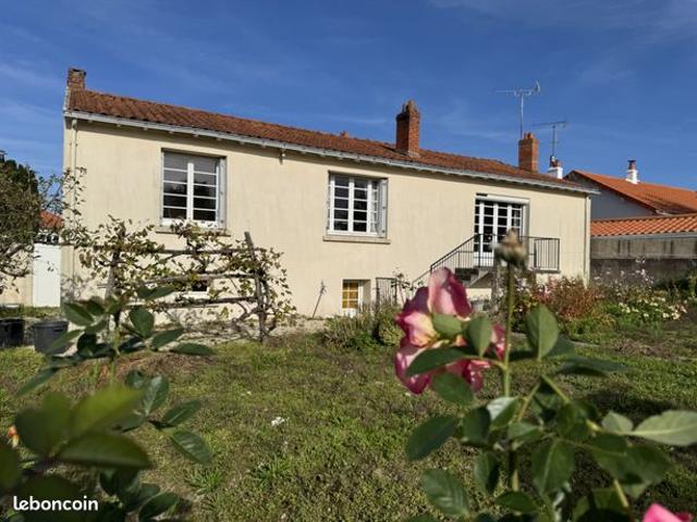 Maison vente à La Roche-sur-Yon, Aizenay