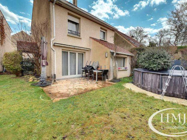 Maison vente à Évry, Lisses