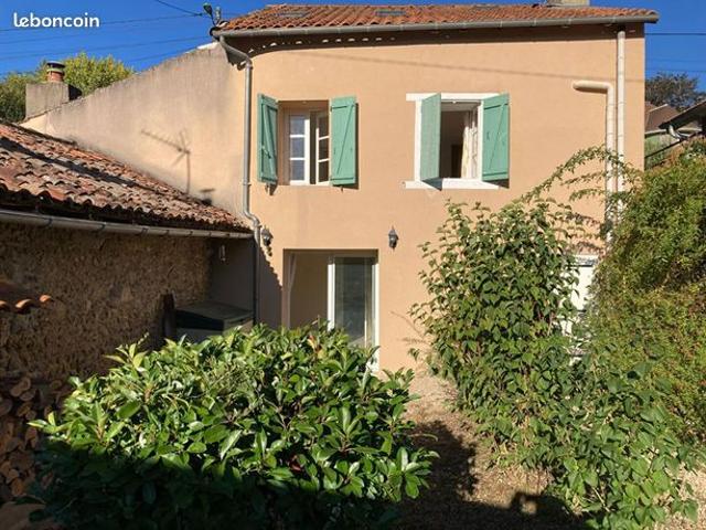 Maison vente à Montmorillon, Saulgé