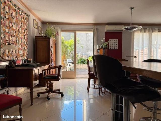 Maison vente à Narbonne, Vinassan