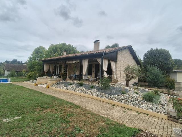 Maison vente à Jommelières, Javerlhac-et-la-Chapelle-Saint-Robert