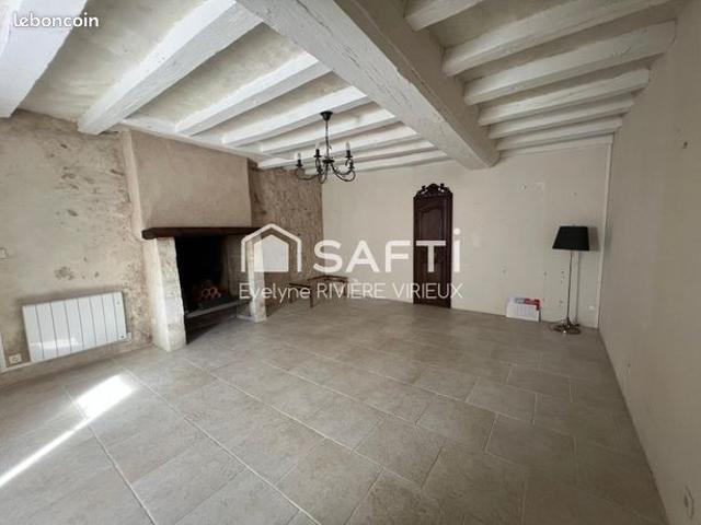 Maison vente à Poillé-sur-Vègre, Sarthe