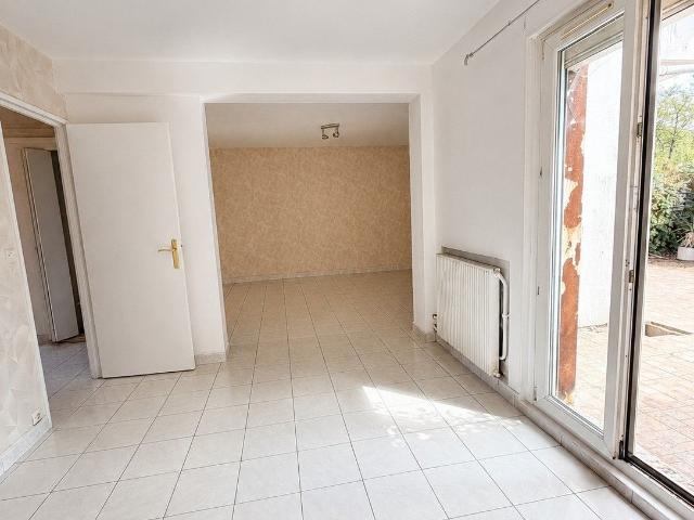 Maison vente à Évry, Petit-bourg