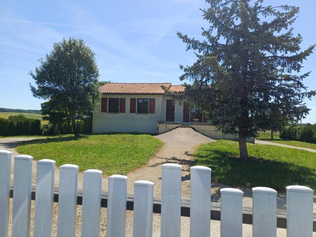 Maison vente à Confolens, Barro