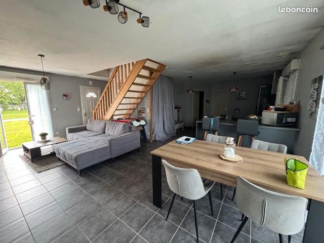 Maison vente à Bernay, Rouge-perriers