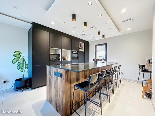 Maison vente à Bourg-lès-valence, Guadeloupe