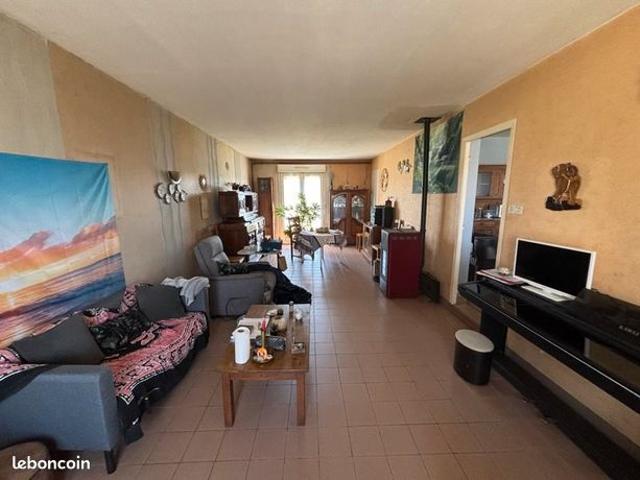 Maison vente à Rochechouart, Saint-laurent-sur-gorre