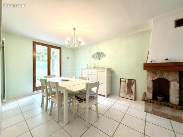 Maison vente à Étampes, La Ferté-alais