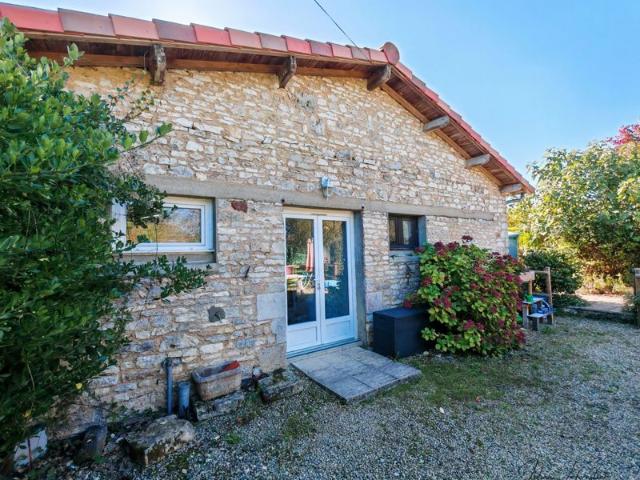 Maison vente à Montmorillon, Saint-secondin