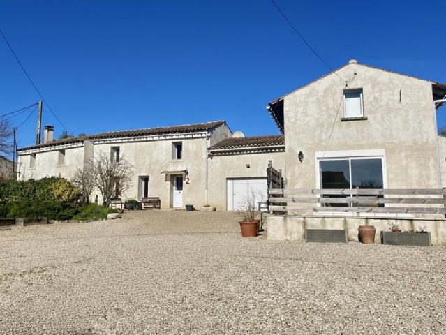 Maison vente à Saint-Jean-d'Angély, Saint-mandé-sur-brédoire