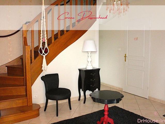 Maison vente à Confolens, Pressignac