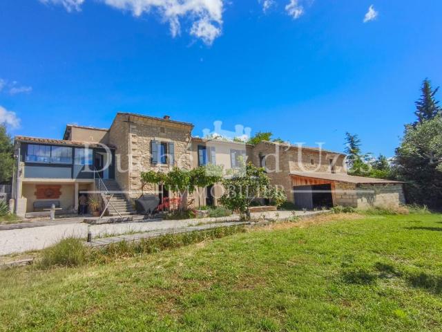 Ferme vente à Nîmes, Uzès