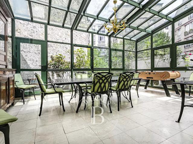 Maison vente à Paris, Île-de-France