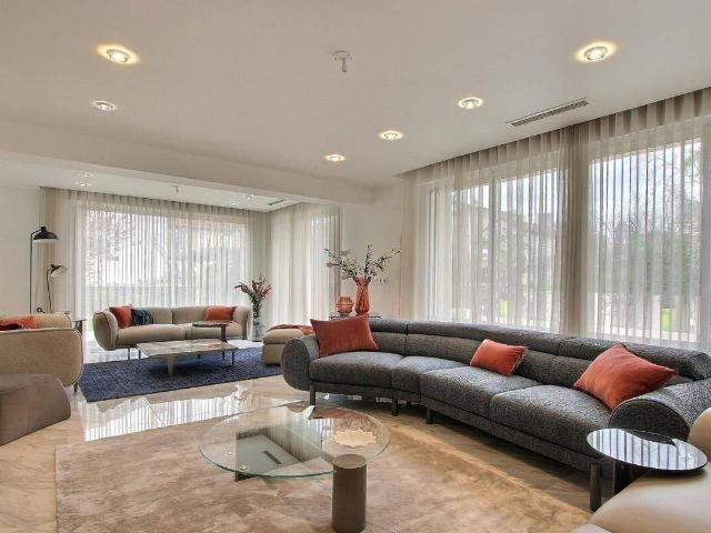 Maison location à Quartier Cœur de Ville, Courbevoie