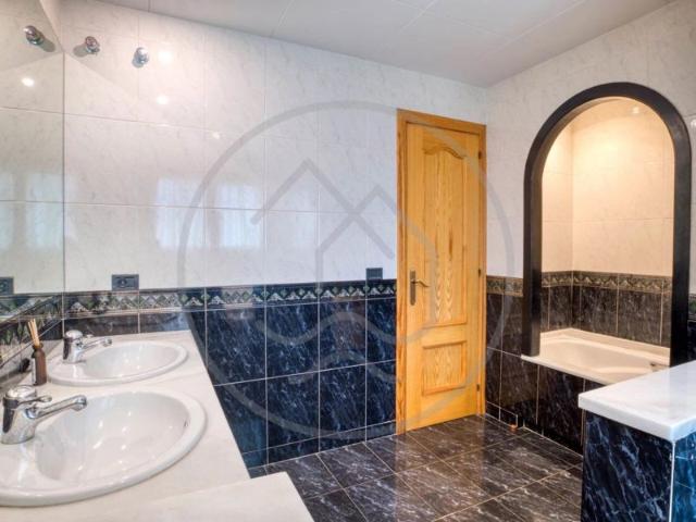Maison vente à La Rochelle