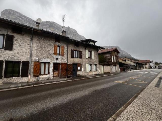 Maison vente à Grenoble, Crolles