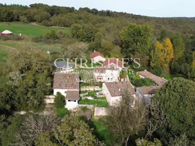 Maison vente à Angoulême, Aignes-et-puypéroux