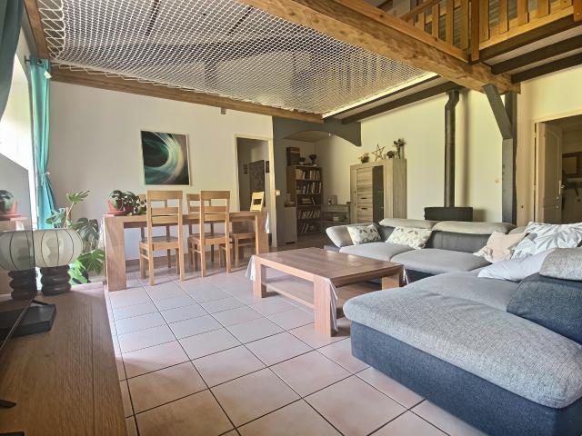 Maison vente à La Bourdonnerie, Genouillé