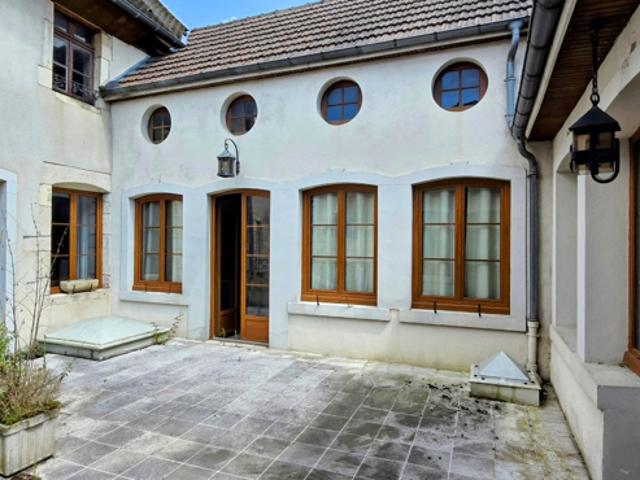 Maison vente à Dijon, Mirebeau-sur-bèze