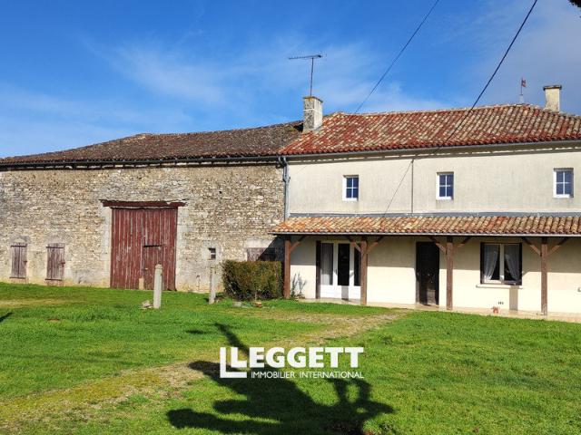 Maison vente à Montmorillon, Saint-pierre-d'exideuil