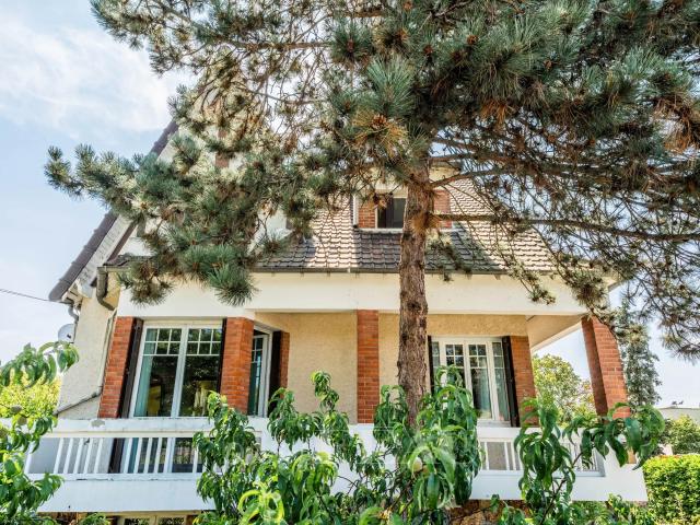 Maison vente à Saint-Germain-en-Laye, Le Vésinet