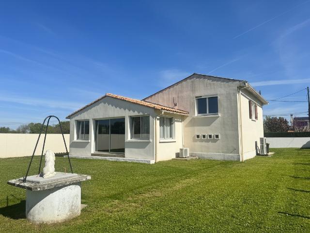 Maison vente à Saintes, Corme-ecluse