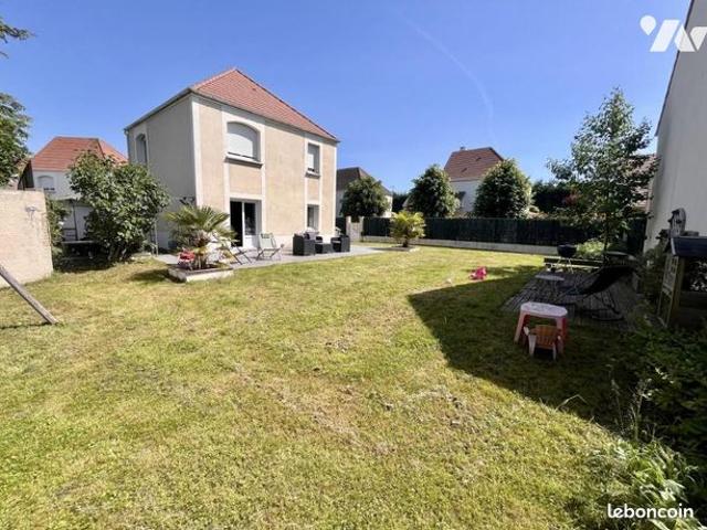 Maison vente à Saint-Maximin, Gard