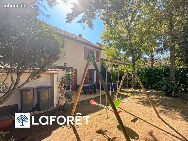 Maison vente à Palaiseau, Sainte-geneviève-des-bois