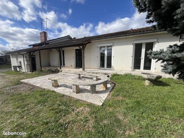 Maison vente à Confolens, Chasseneuil-sur-bonnieure