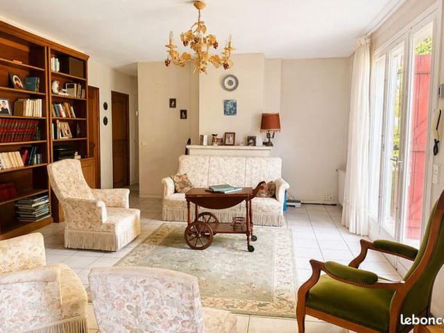Maison vente à Bordeaux, Léognan