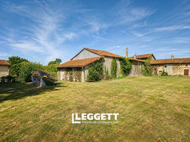 Maison vente à Confolens, Chassiecq