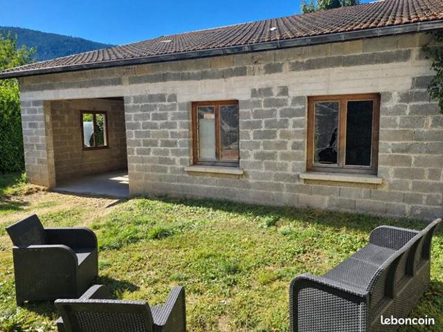 Maison vente à Saint-Sauveur-en-Rue, Loire