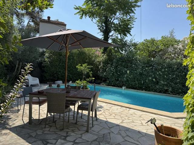 Maison vente à Villeneuve-lès-Avignon, Gard