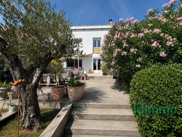 Maison vente à La Rochelle