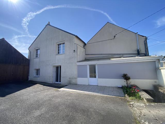 Maison vente à Saumur, Varrains