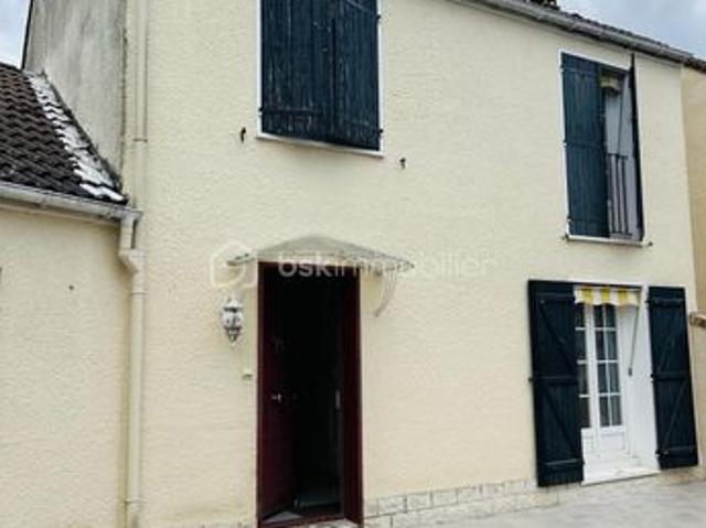 Maison vente à Melun, Combs-la-ville