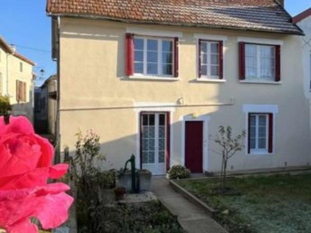 Maison vente à Montmorillon, Usson-du-poitou