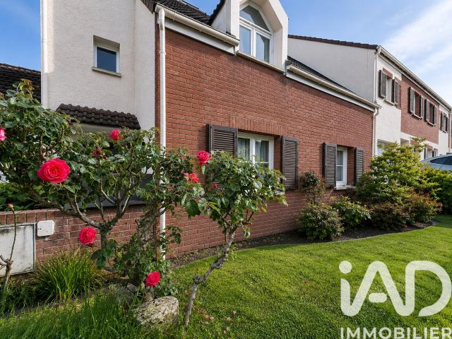 Maison vente à Versailles, Montigny-le-bretonneux