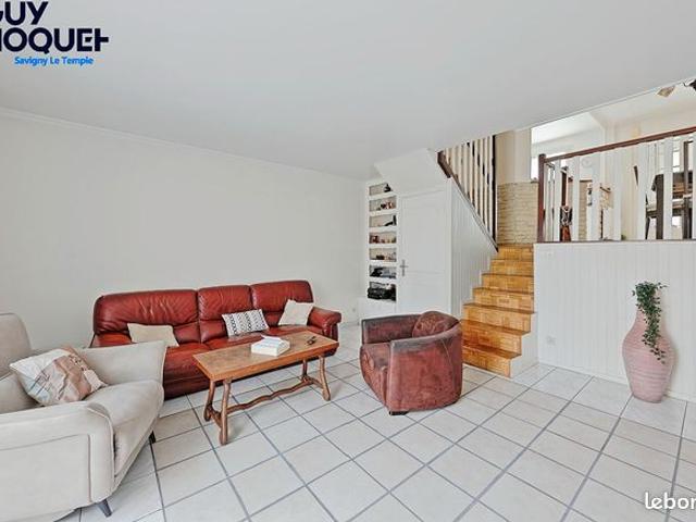 Maison vente à Melun, Savigny-le-temple