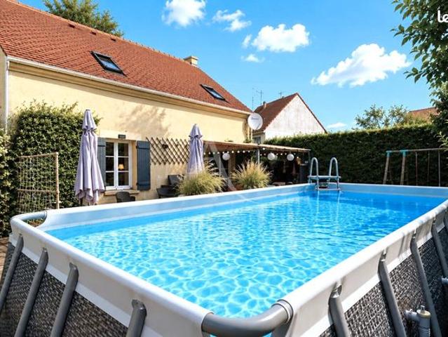 Maison vente à Pontoise, Commeny