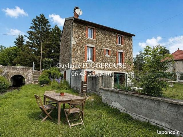 Maison vente à Ambert, Saint-anthème