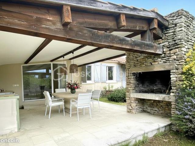 Maison vente à Lodève, Lacoste