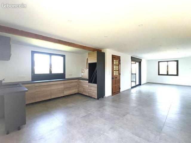 Maison vente à Tournon-sur-Rhône, Colombier-le-vieux