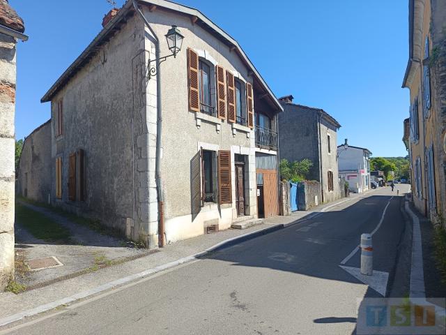Maison vente à Bagnères-de-Bigorre, Saint-laurent-de-neste