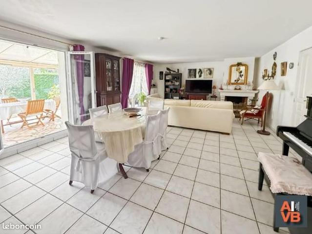 Maison vente à Bussy-Saint-Georges, Seine-et-Marne