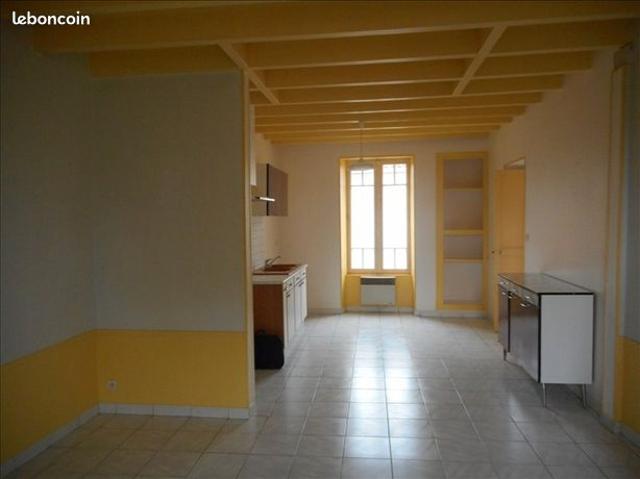 Maison vente à La Mothe-Saint-Héray, Deux-Sèvres