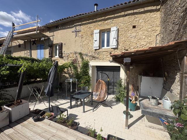 Maison vente à Limoux, Courtauly