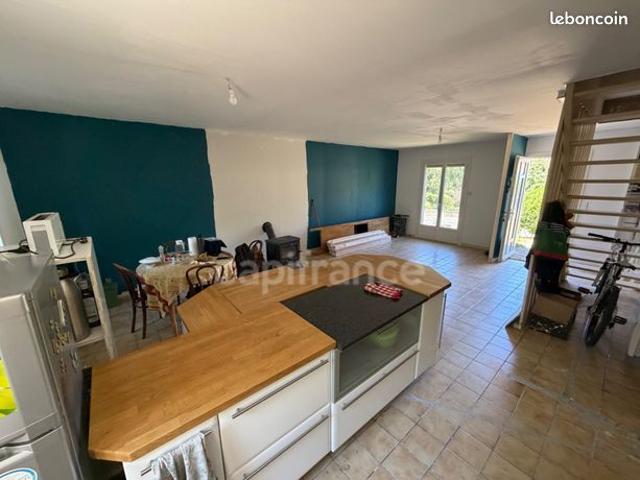 Maison vente à Ferrières-sur-Sichon, Allier