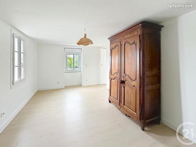 Maison vente à Château-Gontier, Cosmes