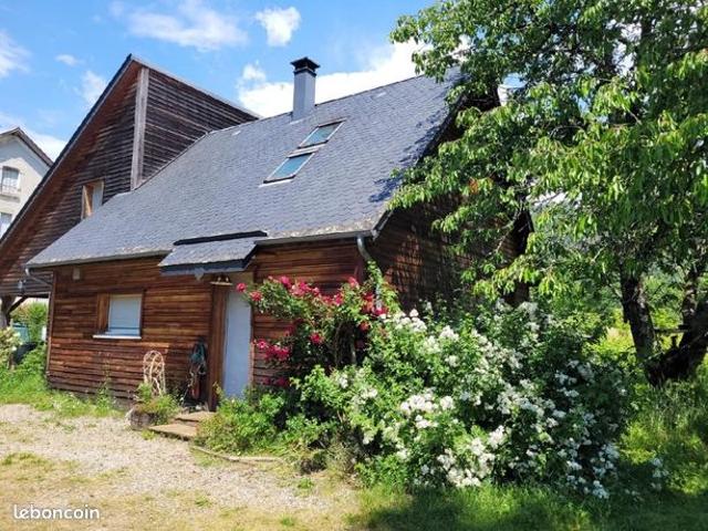 Maison vente à Mauriac, Champs-sur-tarentaine-marchal